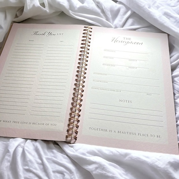 NWT Planning Our Happily Ever After Bride Wedding Planning Notebook / Planner - Picture 3 of 4